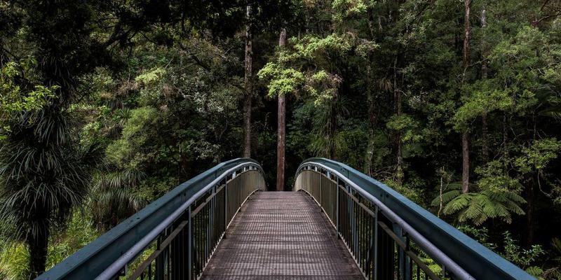 宏大实业深度评测：供应链如何赋能工业解决方案的创新实践